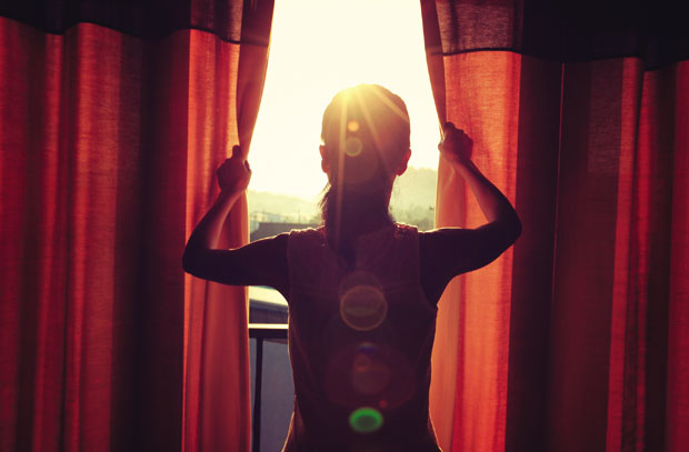 Кобно буђење у мраку и мањак воде